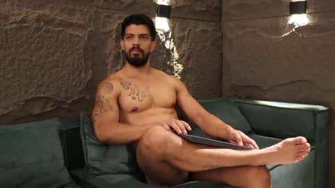 Snapshot of dann_saenz chatting on 02.28.25 Dann saenz online show from 02.28.25