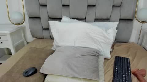 Danna online show from 02.12.25