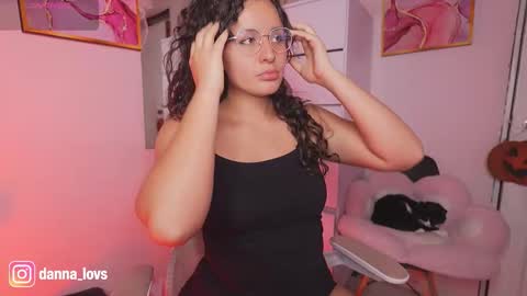 Snapshot of danna_lovs chatting on 10.08.25 Danna Lovs online show from 10.08.25