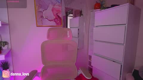 Snapshot of danna_lovs chatting on 10.21.25 Danna Lovs online show from 10.21.25