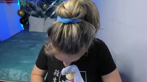 Danna martinezz online show from 10.22.25