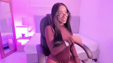 danna_palmeth online show from 10.16.25