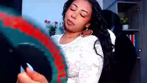 Snapshot of danna_schmidt23 chatting on 06.19.26 Danna online show from 06.19.26