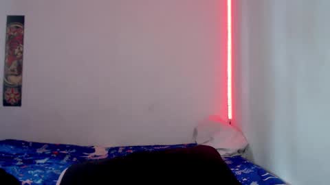 Snapshot of dannaareyes chatting on 09.12.25 danna online show from 09.12.25