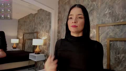 Snapshot of dannabelucci chatting on 11.06.25 online show from 11.06.25