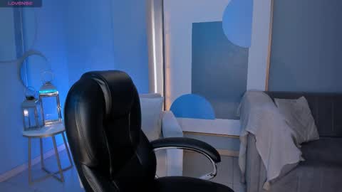 Danna Cruz  online show from 12.04.25