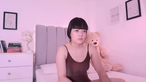 Snapshot of dannahyde chatting on 05.20.26 Insta DannaBlueX online show from 05.20.26