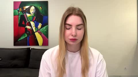 Snapshot of dannamissss chatting on 02.14.25 dannamissss online show from 02.14.25