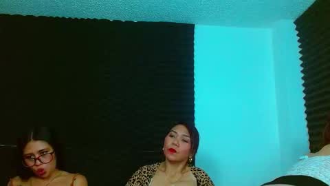 dannamomcerrat online show from 01.21.25