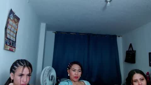 dannamomcerrat online show from 02.11.25