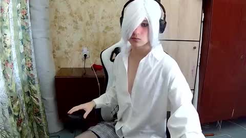 Snapshot of danniielll chatting on 10.12.25 HilmarZ online show from 10.12.25