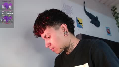 Snapshot of dannteftm chatting on 10.12.25 DANNTE online show from 10.12.25