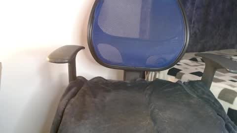 Snapshot of dannteftm chatting on 10.20.25 DANNTE online show from 10.20.25