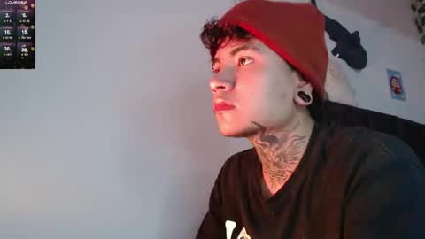 Snapshot of dannteftm chatting on 11.04.25 DANNTE online show from 11.04.25