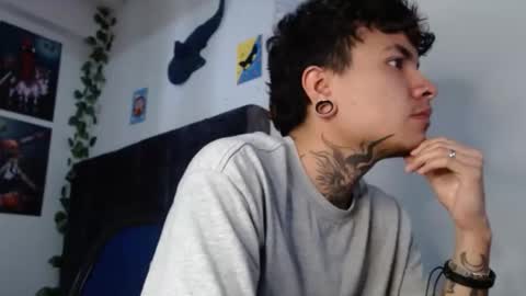 Snapshot of dannteftm chatting on 11.07.25 DANNTE online show from 11.07.25