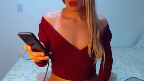 Snapshot of danny4hot chatting on 11.19.25 Danny4hot online show from 11.19.25