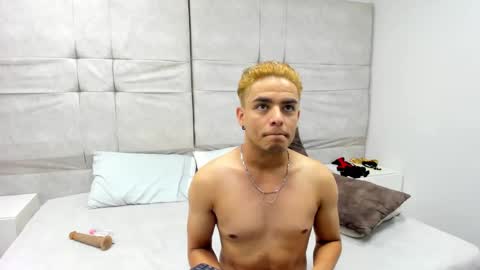 Snapshot of danny_butt_ chatting on 12.06.24 Daniel online show from 12.06.24