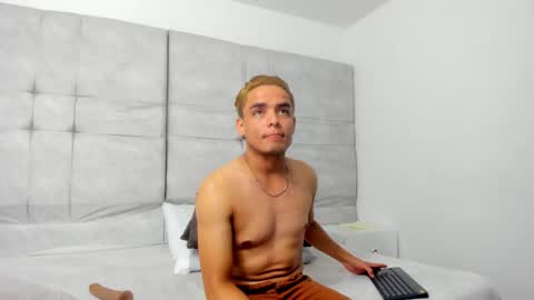 Snapshot of danny_butt_ chatting on 12.11.24 Daniel online show from 12.11.24