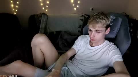 Snapshot of danny_fox888 chatting on 06.11.26 Daniel online show from 06.11.26