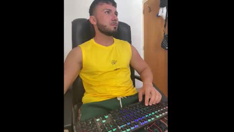 Snapshot of dannyboy_x_ chatting on 10.07.25 dannyboy_x_ online show from 10.07.25