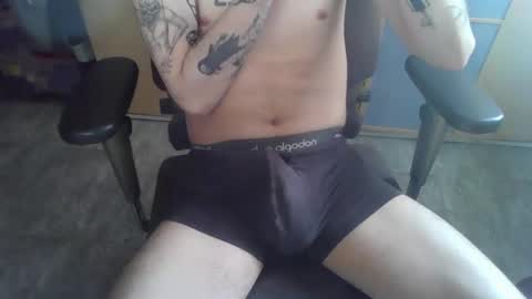 Snapshot of dannylbnz chatting on 04.30.26 Danny L. online show from 04.30.26