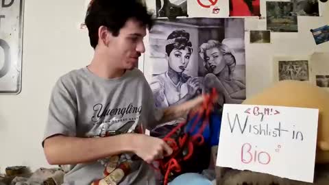 Snapshot of dannynoww chatting on 12.28.24 danny online show from 12.28.24