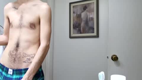 Snapshot of dannynoww chatting on 01.06.25 danny online show from 01.06.25