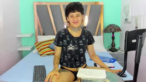 Snapshot of dante_bieber chatting on 12.02.25 dante online show from 12.02.25