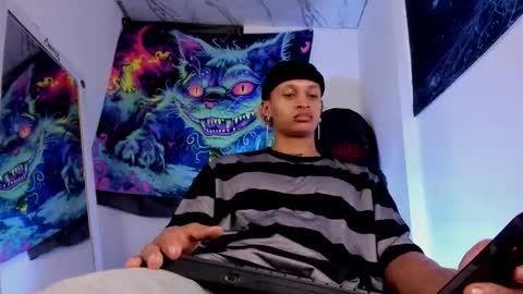 Snapshot of dante_cooper_0 chatting on 10.28.25 dante_cooper_0 online show from 10.28.25