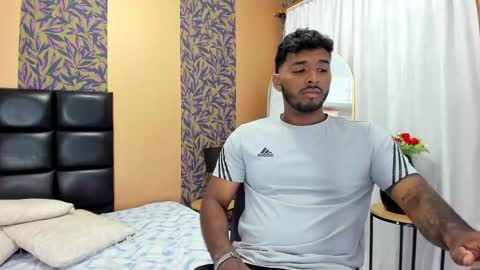 Snapshot of dante_jons chatting on 10.20.25 dante_jons online show from 10.20.25