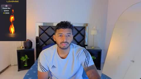 Snapshot of dante_jons chatting on 11.02.25 dante_jons online show from 11.02.25