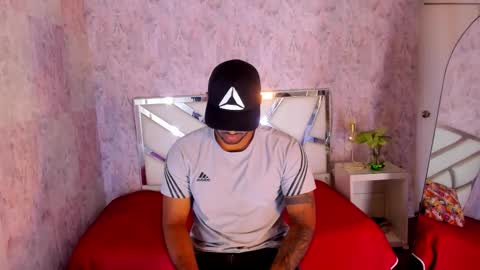 Snapshot of dante_jons chatting on 11.11.25 dante_jons online show from 11.11.25