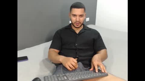 Snapshot of dantebrown1 chatting on 10.14.25 dantebrown1 online show from 10.14.25