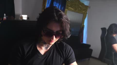 Snapshot of dantecoppolaa chatting on 02.01.25 Dante coppola online show from 02.01.25