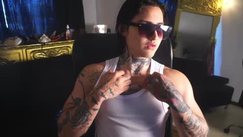 Snapshot of dantecoppolaa chatting on 02.01.25 Dante coppola online show from 02.01.25