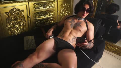 Snapshot of dantecoppolaa chatting on 02.06.25 Dante coppola online show from 02.06.25