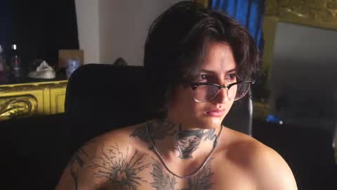 Snapshot of dantecoppolaa chatting on 02.21.25 Dante coppola online show from 02.21.25