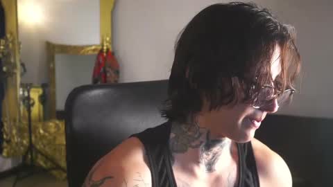 Snapshot of dantecoppolaa chatting on 02.25.25 Dante coppola online show from 02.25.25