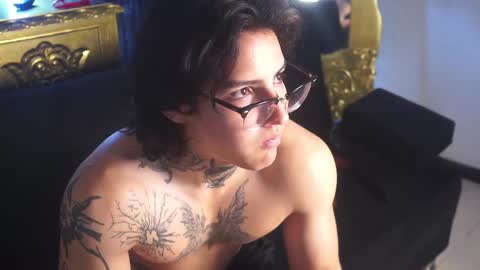 Snapshot of dantecoppolaa chatting on 03.05.25 Dante coppola online show from 03.05.25