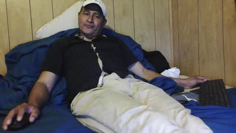 Snapshot of dantehot82 chatting on 11.10.25 dantehot82 online show from 11.10.25