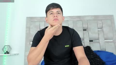 Snapshot of dantestone1 chatting on 11.09.25 dantestone1 online show from 11.09.25