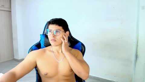 Snapshot of dantraxx chatting on 02.01.26 Dantraxx online show from 02.01.26