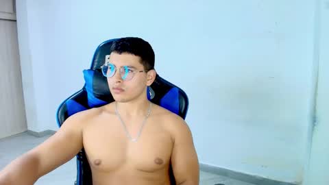 Snapshot of dantraxx chatting on 03.02.26 Dantraxx online show from 03.02.26