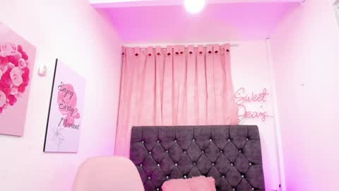 Snapshot of dany_brownie chatting on 12.31.24 hi im DanyBest Squirter here on cb online show from 12.31.24
