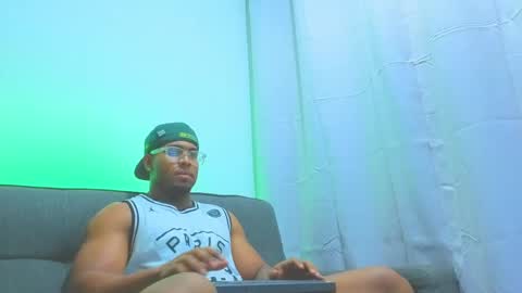 Snapshot of dany_dryy chatting on 05.19.26 Dany online show from 05.19.26