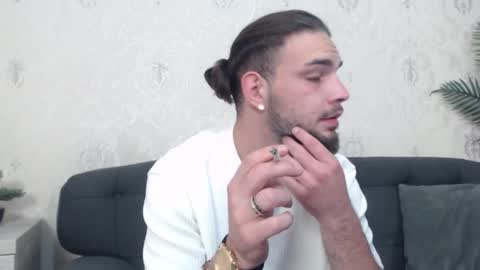 Snapshot of danyelcarter chatting on 09.30.25 Danyel online show from 09.30.25