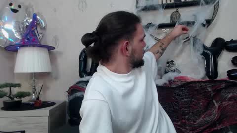 Snapshot of danyelcarter chatting on 10.18.25 Danyel online show from 10.18.25