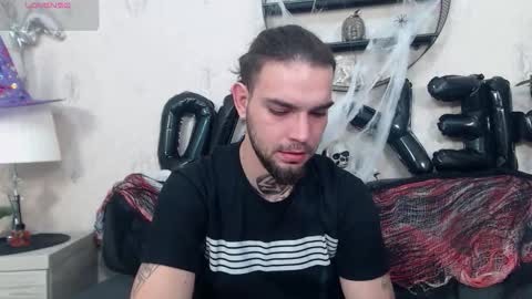 Snapshot of danyelcarter chatting on 10.23.25 Danyel online show from 10.23.25