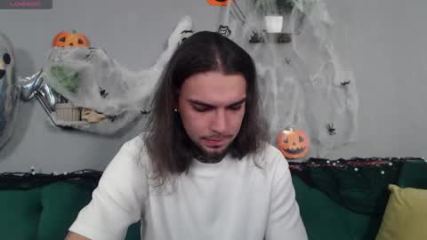 Snapshot of danyelcarter chatting on 10.31.25 Danyel online show from 10.31.25