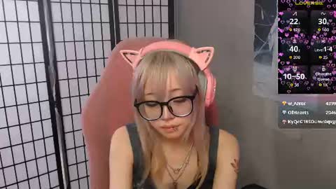 Snapshot of danyelleeyermann chatting on 06.15.26 danyelleeyermann online show from 06.15.26